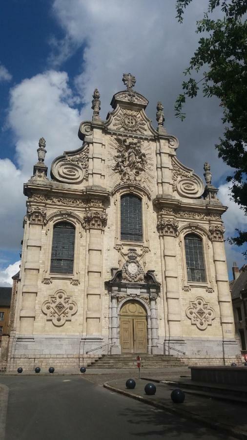 Apt 5 Du Temple Hypercentre & Parking Cambrai Exterior photo